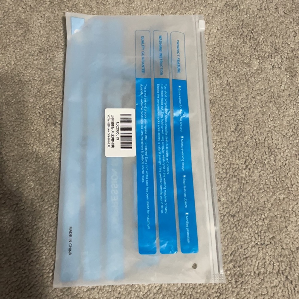 Compression socks NWT - Picture 3 of 4